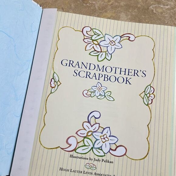 💕Grandmothers Scrapvook💕 - Picture 2 of 6